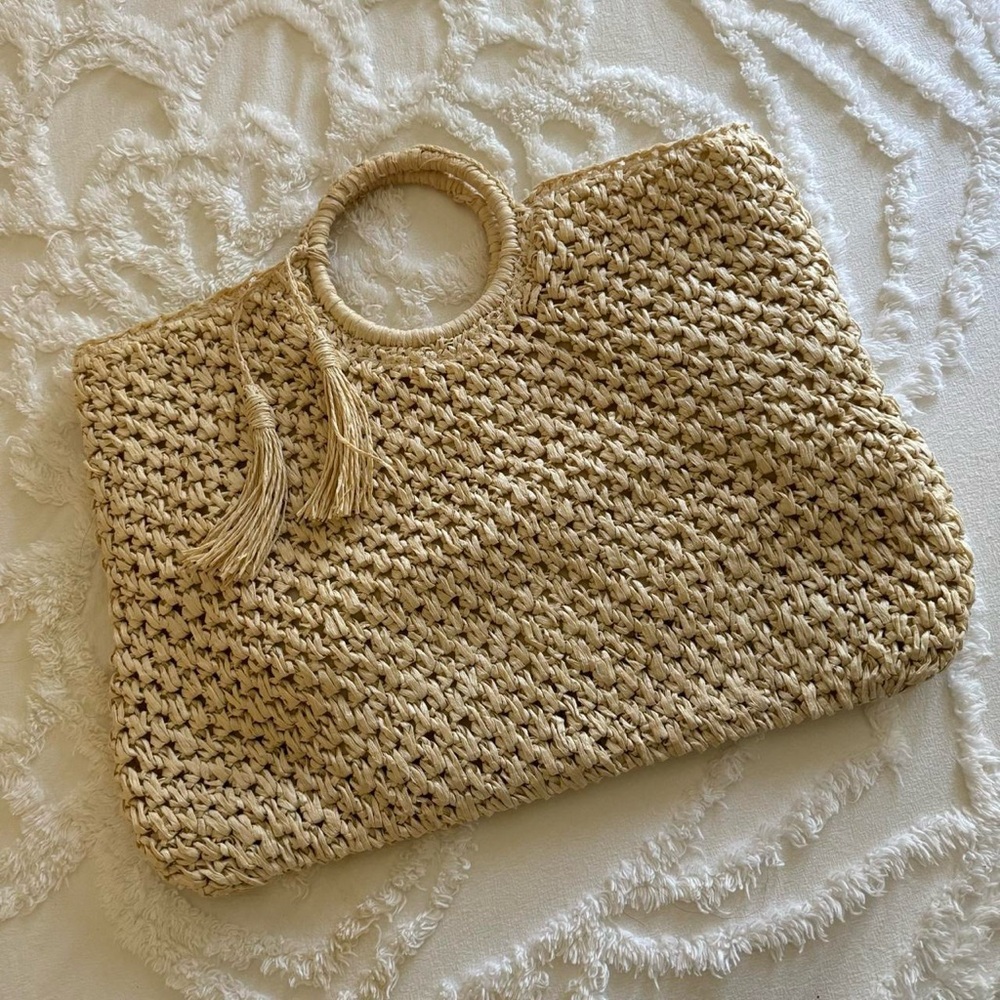 Straw Beach or Pool Bag with fabric lining